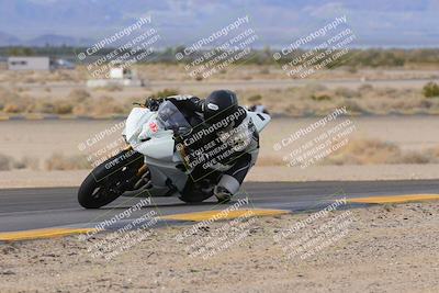 media/Dec-17-2022-SoCal Trackdays (Sat) [[224abd9271]]/Turn 9 Inside (1pm)/